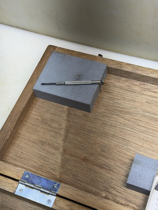 Mitutoyo CFC-12 552-123 Absolute Digital Caliper 0-12" Digimatic