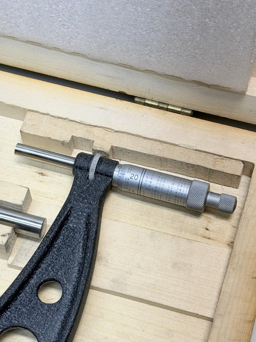 STARRETT NO. 436 OUTSIDE MICROMETER 18 - 19" RANGE W/ CASE MADE IN THE U.S.A.