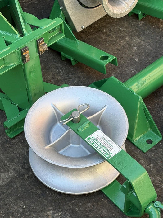 Greenlee 686 640 4000 LBS Tugger Cable Puller Set With Accessories “NICE”