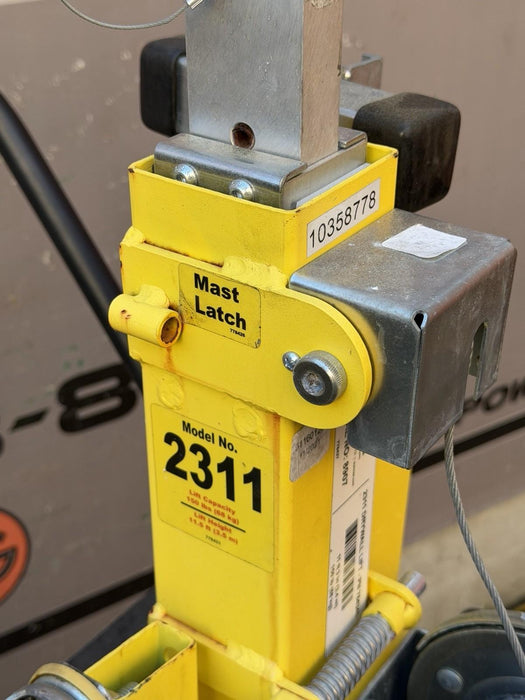 Sumner 2311 11-Feet Portable Sheetrock Drywall Lift Jack Material Hoist + Cart