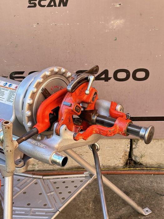 RIDGID 300 PIPE THREADING MACHINE + FOOT SWITCH , CARRIAGE NICE REFURBISHED