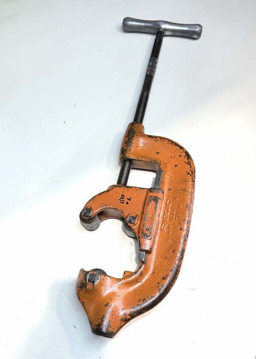 Ridgid No. 4-S Heavy Duty Pipe Cutter, 2" to 4" Pipe Used / Works Good #1