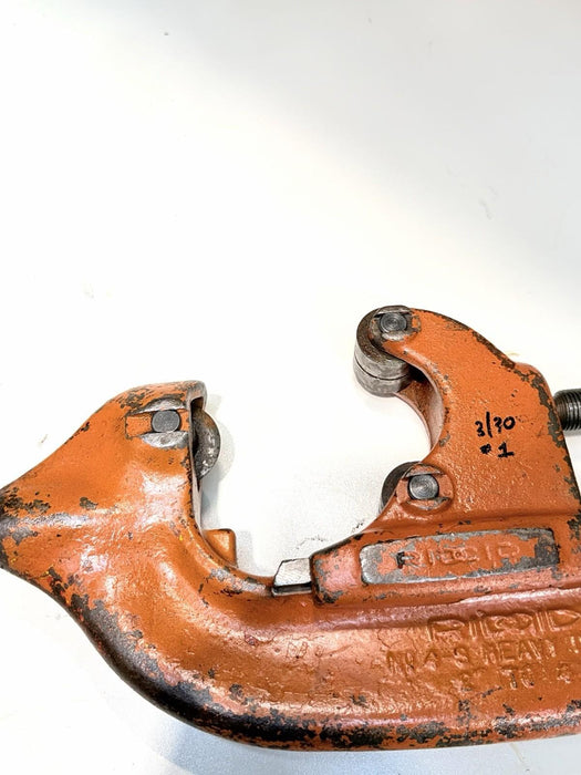 Ridgid No. 4-S Heavy Duty Pipe Cutter, 2" to 4" Pipe Used / Works Good #1