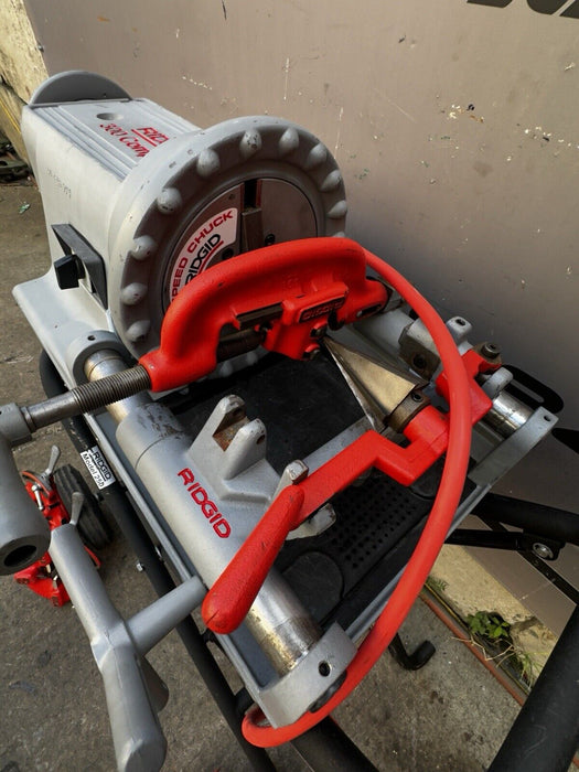 RIDGID 300 COMPACT PIPE THREADING MACHINE  2 DIE HEADS Great Shape 2018 Model