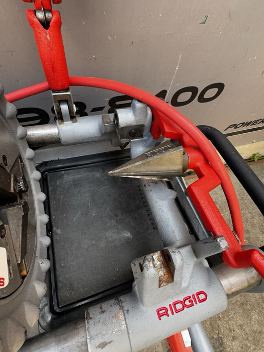 RIDGID 300 COMPACT PIPE THREADING MACHINE  2 DIE HEADS Great Shape 2018 Model