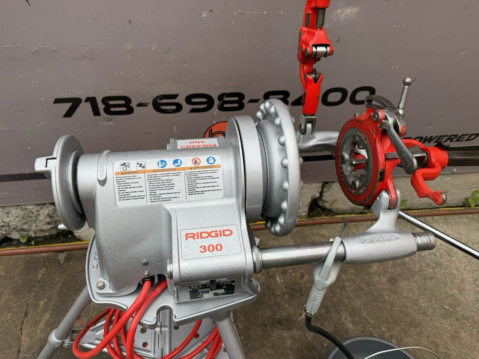 Ridgid 300 T-2 Pipe Threader Threading Machine 811Die Oiler Works Great bg6