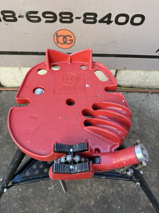 BB  Pipetools Tripod Pipe Vise 460 Ridgid Pipe up to 6 inches.  Nice Shape.