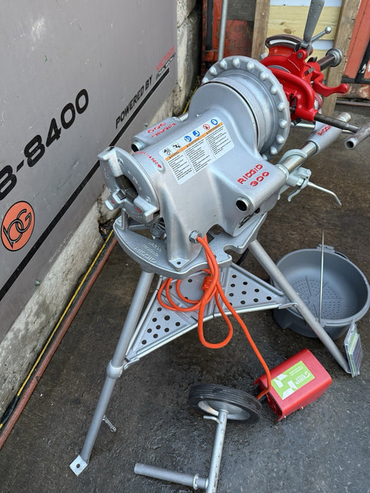 RIDGID 300 Pipe Threader Machine, Ridgid Carriage & Tripod   Great Shape
