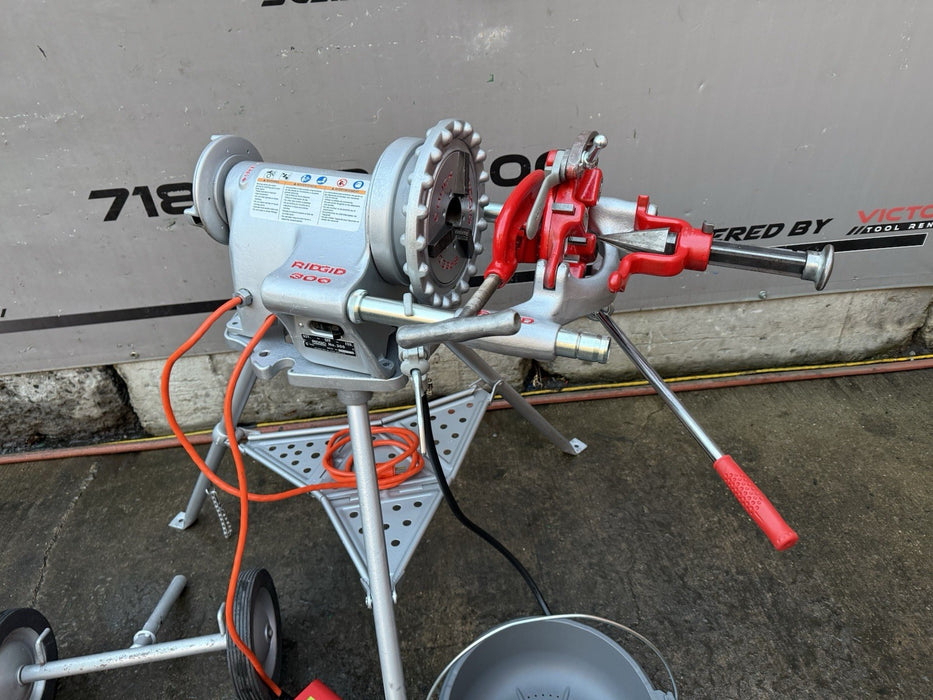 RIDGID 300 Pipe Threader Machine, Ridgid Carriage & Tripod   Great Shape