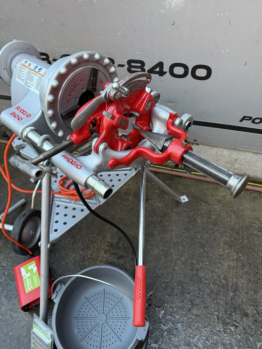 RIDGID 300 Pipe Threader Machine, Ridgid Carriage & Tripod   Great Shape