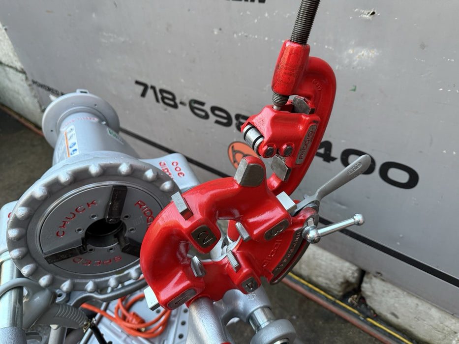RIDGID 300 Pipe Threader Machine, Ridgid Carriage & Tripod   Great Shape