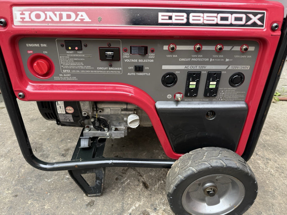 Honda EB6500X 6,500 Watt 120/240V Gas Industrial Portable Gas Generator