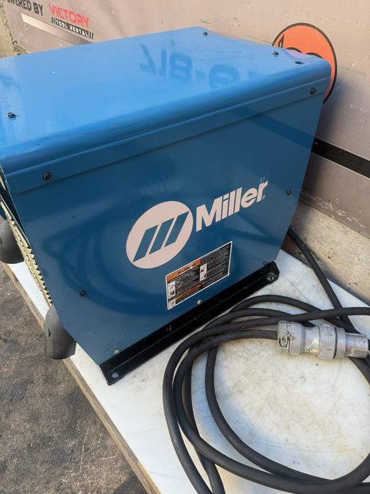 Miller Pipepro 300 FieldPro Welder 230/460/575 Volts 1/3 Phase (907489)  et7