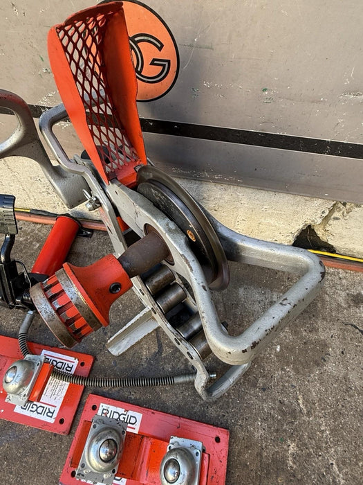Ridgid 258 Hydraulic Pipe Cutter with Pump and Roller. Works Fine Tested💥