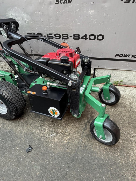 Billy Goat Hole Post Auger Self Propelled 390cc Honda GXV 2019 4 HRS Mint Shape