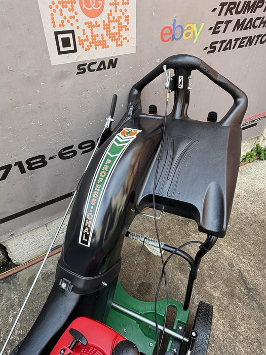 Billy Goat Multi Surface commercial Littter Vacuum  MV650SPh 29' Honda Eng New