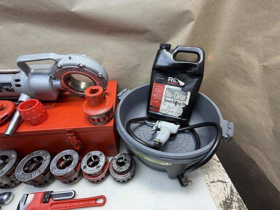 RIDGID 700 PIPE THREADER, 1/2"- 2" 12R DIE SET, REAMER, CUTTER, BOX, REFURBISHED et2
