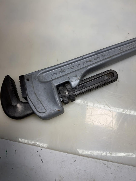 Rigid 36” Aluminum Straight Pipe Wrench (Model 836) Mint Condition