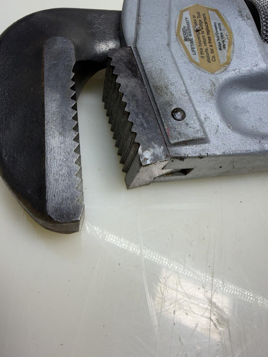 Rigid 36” Aluminum Straight Pipe Wrench (Model 836) Mint Condition