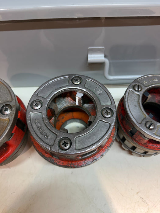 RIDGID 700 Pipe Threader w/ 12-R Die Set & "BRAND NEW" Metal Case (100% TESTED)