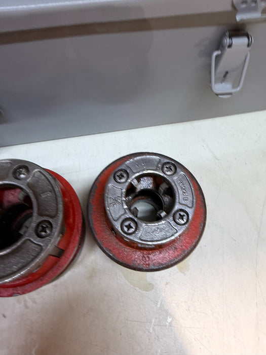 RIDGID 700 Pipe Threader w/ 12-R Die Set & "BRAND NEW" Metal Case (100% TESTED)