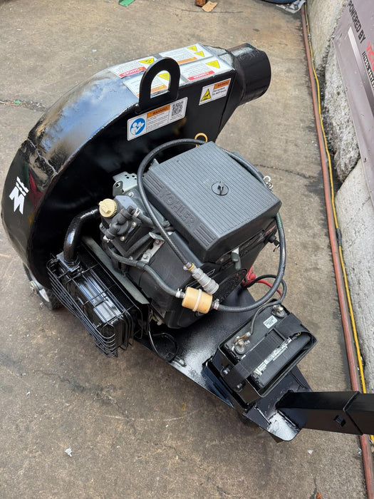 Meyer Versa Vac Insulation Vacuum 19HP Kohler Motor Works Great !