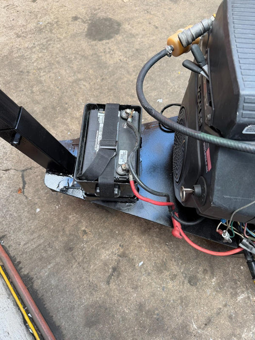 Meyer Versa Vac Insulation Vacuum 19HP Kohler Motor Works Great !