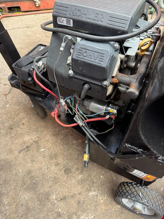 Meyer Versa Vac Insulation Vacuum 19HP Kohler Motor Works Great !