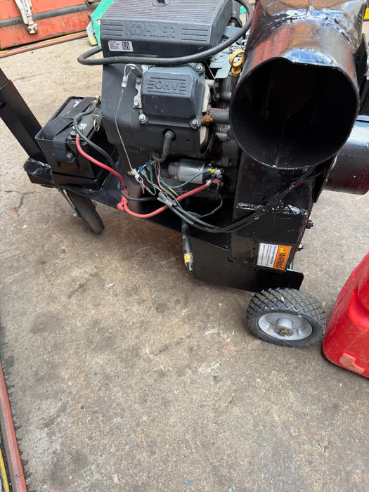 Meyer Versa Vac Insulation Vacuum 19HP Kohler Motor Works Great !