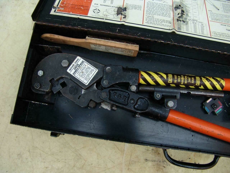 Thomas and Betts Manual Wire Cable Crimper with dies.     Works fine