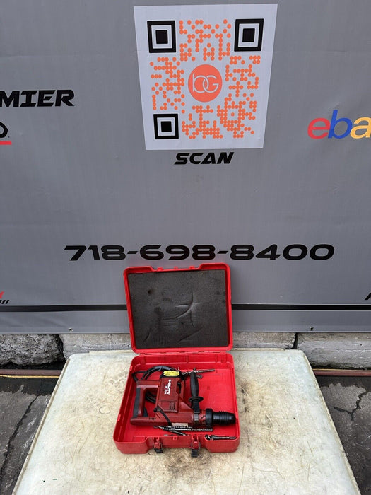 Hilti TE24 Corded Rotary Hammer Drill Power Tool  W/ Hard Case And Bits