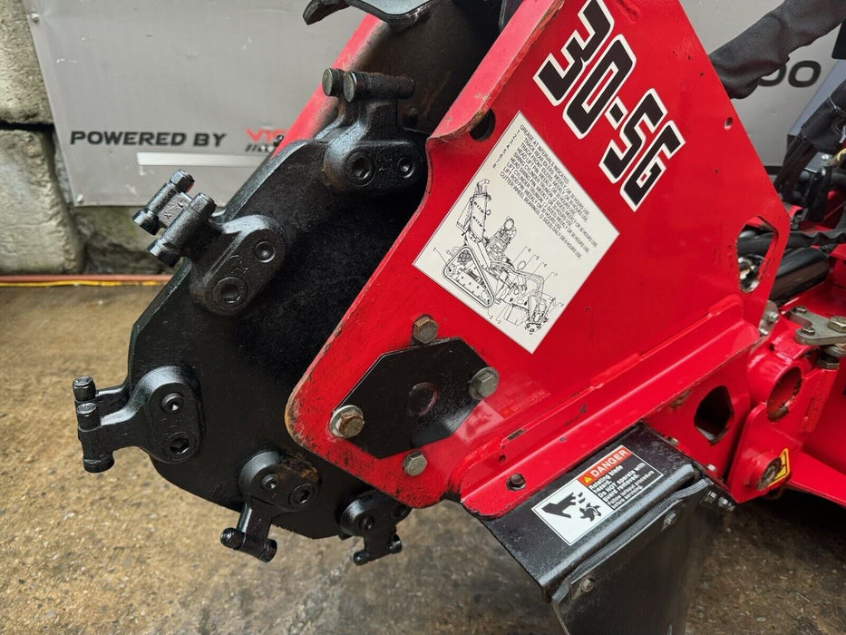 2018 Barreto 30SG Tracked Stump Grinder - Briggs Vanguard 31HP ! Video ! et3